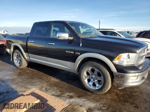 ✅ 2010 Dodge 1500 Sport • VIN: 1D7RV1CT1AS148609 • Lot: 88241595. Wystawiony na Copart z przebiegiem Nie podano. Bezpłatny archiwum sprzedaży aukcyjnych z USA i szczegółowy raport historii pojazdu na DreamBid. Zdjęcie 4.
