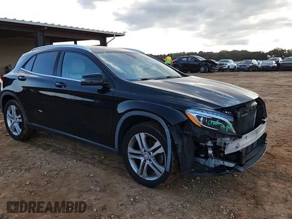 ✅ 2015 Mercedes-Benz GLA 250 • VIN: WDCTG4GB2FJ064660 • Лот: 85925085. Опубликован ранее на Copart с пробегом 121 452 миль. Бесплатный доступ к архиву аукционных продаж из США и подробный отчёт об истории автомобиля на DreamBid. Изображение 14.