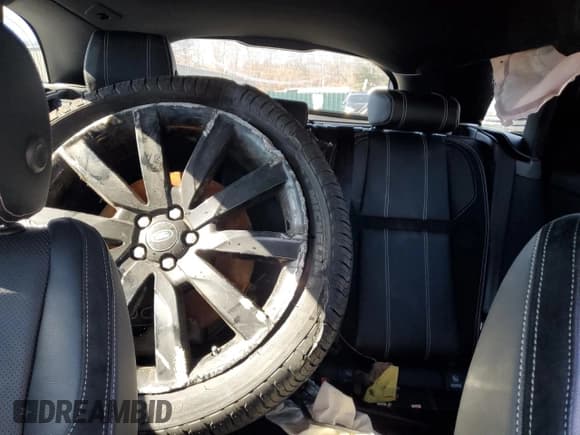 ✅ 2020 Land Rover Range Rover Velar R-Dynamic S • VIN: SALYK2FV3LA272299 • Lot: 46223925. Listed on Copart with 49,587 mi. Free auction sales archive from the USA and detailed vehicle history report at DreamBid. Image 10.