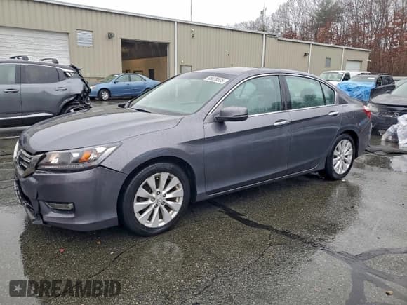 ✅ 2013 Honda Accord EX • VIN: 1HGCR2F70DA031382 • Lot: 95329535. Listed on Copart with 115,834 mi. Free auction sales archive from the USA and detailed vehicle history report at DreamBid. Image 1.