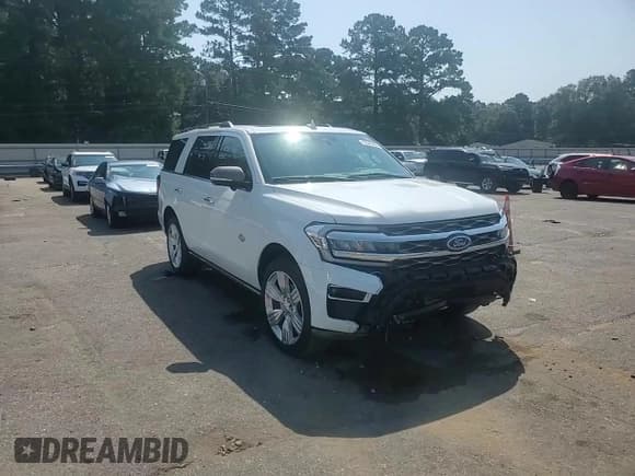 ✅ 2024 Ford Expedition • VIN: 1FMJU1N87REB16790 • Лот: 72045955. Опубликован ранее на Copart с пробегом 11 613 миль. Бесплатный доступ к архиву аукционных продаж из США и подробный отчёт об истории автомобиля на DreamBid. Изображение 14.