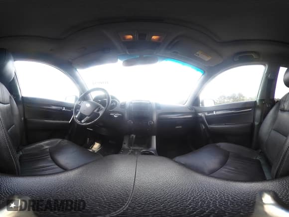 ✅ 2013 Kia Sorento EX • VIN: 5XYKU4A27DG394164 • Lot: 41949711. Listed on IAAI with 213,407 mi. Free auction sales archive from the USA and detailed vehicle history report at DreamBid. Image 17.