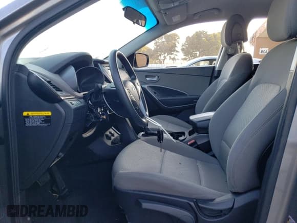 ✅ 2018 Hyundai Santa Fe 2.4L • VIN: 5NMZT3LB6JH095209 • Лот: 66211623. Опубликован ранее на Copart с пробегом 57 947 миль. Бесплатный доступ к архиву аукционных продаж из США и подробный отчёт об истории автомобиля на DreamBid. Изображение 7.