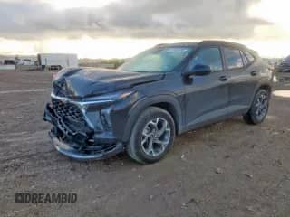 2024 Chevrolet Trax LT с VIN KL77LHE25RC216806, выставлен на аукционе Copart как лот 81683635 с пробегом 7 705 миль миль и Списание • Salvage title. История ставок и продаж доступна на DreamBid. Изображение 1.