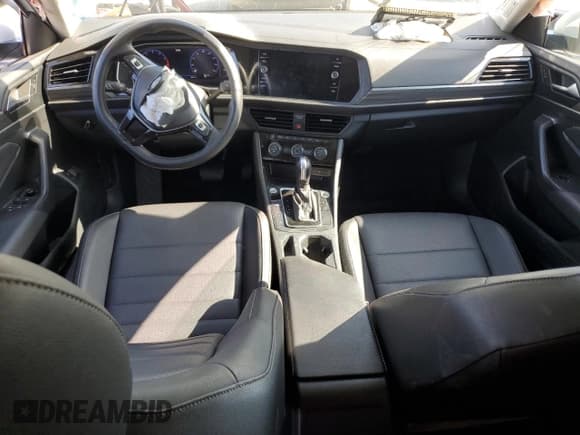 ✅ 2021 Volkswagen Jetta SEL • VIN: 3VWE57BU2MM079347 • Lot: 55089415. Listed on Copart with 78,007 mi. Free auction sales archive from the USA and detailed vehicle history report at DreamBid. Image 8.