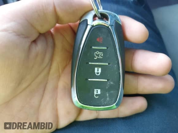 2018 Chevrolet Malibu LS z VIN 1G1ZC5ST8JF194027, wystawiony jako IAAI lot #41209623 z przebiegiem 112 940 mil mil oraz . Historia ofert i sprzedaży dostępna na DreamBid. Obrazek 11.