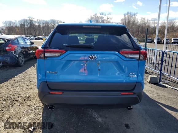 ✅ 2020 Toyota RAV4 Hybrid XLE • VIN: JTMR6RFV0LJ002181 • Lot: 92701505. Wystawiony na Copart z przebiegiem 59 565 mil. Bezpłatny archiwum sprzedaży aukcyjnych z USA i szczegółowy raport historii pojazdu na DreamBid. Zdjęcie 6.