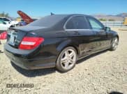 ✅ 2014 Mercedes-Benz C 250 Sport • VIN: WDDGF4HB9EA951167 • Лот: 71278865. Опубликован ранее на Copart с пробегом 101 263 миль. Бесплатный доступ к архиву аукционных продаж из США и подробный отчёт об истории автомобиля на DreamBid. Изображение 3.