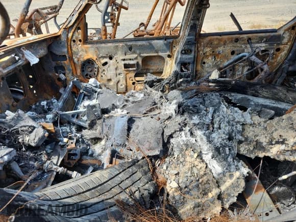 ✅ 2003 Ford Explorer Sport Trac XLS • VIN: 1FMZU67EX3UA99905 • Lot: 69637545. Wystawiony na Copart z przebiegiem Nie podano. Bezpłatny archiwum sprzedaży aukcyjnych z USA i szczegółowy raport historii pojazdu na DreamBid. Zdjęcie 7.