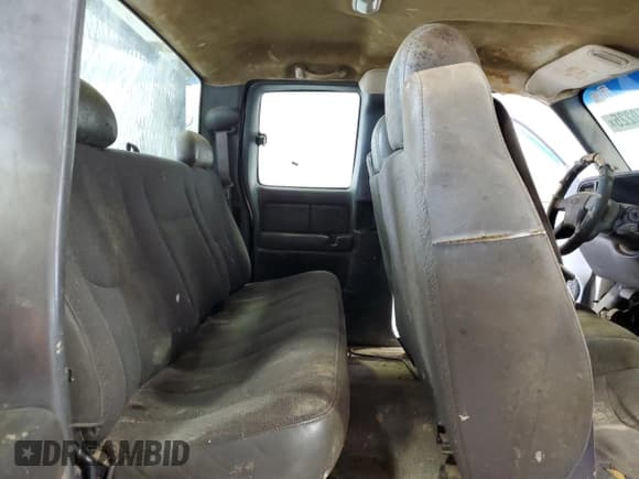 ✅ 2003 Chevrolet Silverado 2500HD LS • VIN: 1GCHC29U33E133435 • Lot: 56750225. Listed on Copart with 343,001 mi. Free auction sales archive from the USA and detailed vehicle history report at DreamBid. Image 10.