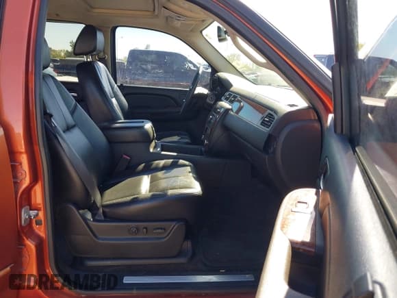 ✅ 2007 Chevrolet Avalanche 1LT • VIN: 3GNFK12377G202767 • Lot: 43661125. Listed on IAAI with 197,609 mi. Free auction sales archive from the USA and detailed vehicle history report at DreamBid. Image 5.