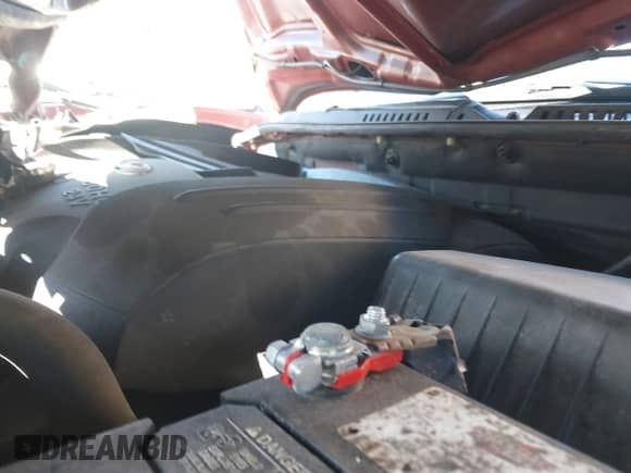 2004 Hyundai Santa Fe GLS z VIN KM8SC73D24U696278, wystawiony jako IAAI lot #41277658 z przebiegiem 74 289 mil mil oraz . Historia ofert i sprzedaży dostępna na DreamBid. Obrazek 10.