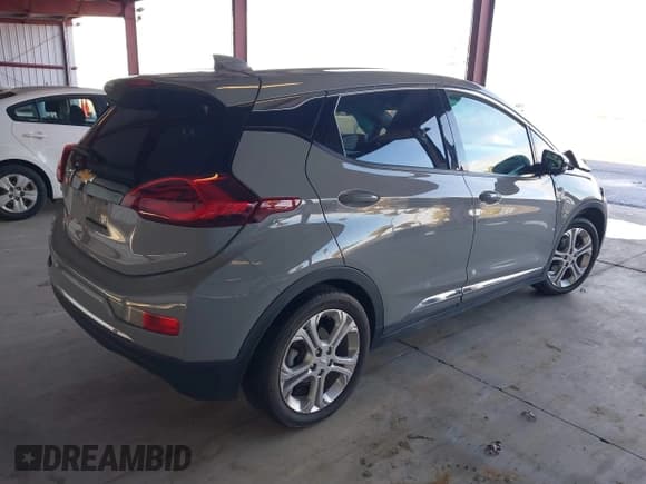 ✅ 2021 Chevrolet Bolt EV LT • VIN: 1G1FY6S06M4108438 • Lot: 41527377. Wystawiony na IAAI z przebiegiem 34 517 mil. Bezpłatny archiwum sprzedaży aukcyjnych z USA i szczegółowy raport historii pojazdu na DreamBid. Zdjęcie 4.