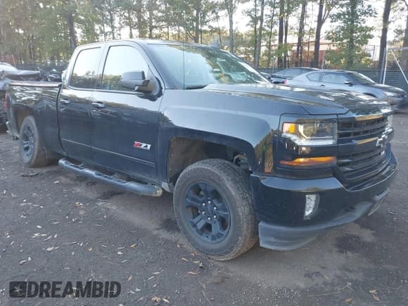 ✅ 2019 Chevrolet Silverado 1500 LT • VIN: 2GCVKPEC7K1217712 • Lot: 43382960. Wystawiony na IAAI z przebiegiem 84 088 mil. Bezpłatny archiwum sprzedaży aukcyjnych z USA i szczegółowy raport historii pojazdu na DreamBid. Zdjęcie 1.