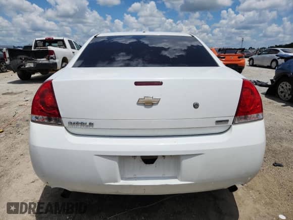 2016 Chevrolet Impala Police Police with VIN 2G1WD5E39G1131742, listed as a Copart auction lot 62647985 with 161,673 mi miles and Salvage title. Bid and sale history available at DreamBid. Image 6.