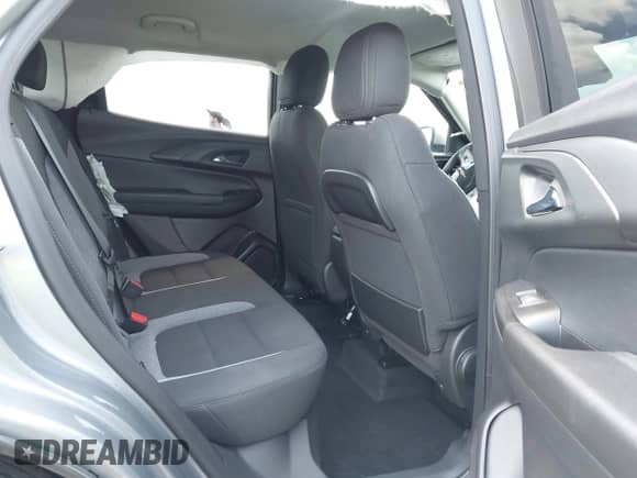 2024 Chevrolet TrailBlazer LT с VIN KL79MPS20RB102237, выставлен на аукционе IAAI как лот 42418174 с пробегом 14 127 миль миль и . История ставок и продаж доступна на DreamBid. Изображение 8.