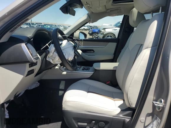 ✅ 2025 Mazda CX-90 Premium Plus Package • VIN: JM3KKEHD7S1234146 • Lot: 61495645. Wystawiony na Copart z przebiegiem 2 096 mil. Bezpłatny archiwum sprzedaży aukcyjnych z USA i szczegółowy raport historii pojazdu na DreamBid. Zdjęcie 7.