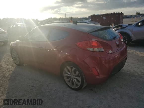 ✅ 2013 Hyundai Veloster w/Gray Int • VIN: KMHTC6AD8DU107994 • Lot: 80787084. Wystawiony na Copart z przebiegiem 144 139 mil. Bezpłatny archiwum sprzedaży aukcyjnych z USA i szczegółowy raport historii pojazdu na DreamBid. Zdjęcie 2.