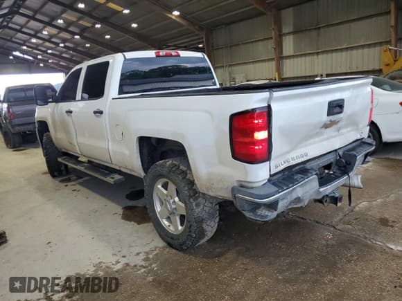 ✅ 2015 Chevrolet Silverado 2500HD LT • VIN: 1GC1KVE87FF186376 • Лот: 69389645. Опубликован ранее на Copart с пробегом 272 351 миль. Бесплатный доступ к архиву аукционных продаж из США и подробный отчёт об истории автомобиля на DreamBid. Изображение 2.