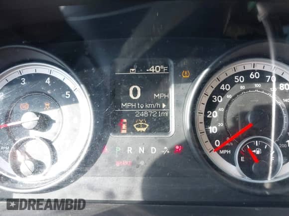 2013 Ram 1500 Express с VIN 1C6RR6FT3DS655188, выставлен на аукционе IAAI как лот 43339156 с пробегом 248 721 миль миль и . История ставок и продаж доступна на DreamBid. Изображение 7.