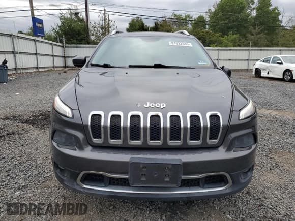 ✅ 2016 Jeep Cherokee Limited • VIN: 1C4PJMDS8GW172167 • Lot: 81022935. Listed on Copart with 121,725 mi. Free auction sales archive from the USA and detailed vehicle history report at DreamBid. Image 5.