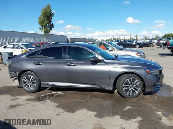 ✅ 2018 Honda Accord Touring • VIN: 1HGCV3F96JA012804 • Лот: 43752354. Опубликован ранее на IAAI с пробегом 35 321 миль. Бесплатный доступ к архиву аукционных продаж из США и подробный отчёт об истории автомобиля на DreamBid. Изображение 14.