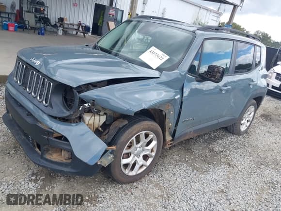 ✅ 2017 Jeep Renegade Latitude • VIN: ZACCJABB7HPF68976 • Lot: 43373622. Wystawiony na IAAI z przebiegiem 206 466 mil. Bezpłatny archiwum sprzedaży aukcyjnych z USA i szczegółowy raport historii pojazdu na DreamBid. Zdjęcie 2.