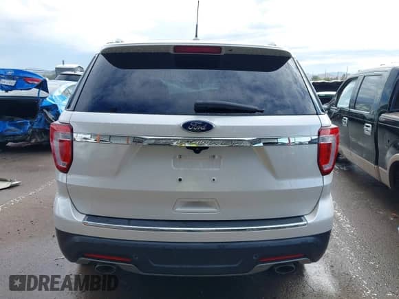 2018 Ford Explorer Limited z VIN 1FM5K8F88JGA21341, wystawiony jako IAAI lot #43265806 z przebiegiem Nie podano mil oraz . Historia ofert i sprzedaży dostępna na DreamBid. Obrazek 16.