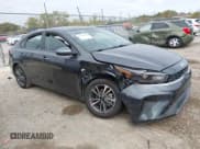 ✅ 2024 Kia Forte LXS • VIN: 3KPF24AD5RE790137 • Lot: 43451026. Wystawiony na IAAI z przebiegiem 15 341 mil. Bezpłatny archiwum sprzedaży aukcyjnych z USA i szczegółowy raport historii pojazdu na DreamBid. Zdjęcie 1.