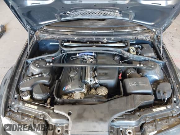 2004 BMW 3 Series M3 с VIN WBSBL93434PN60037, выставлен на аукционе IAAI как лот 41366095 с пробегом 100 075 миль миль и . История ставок и продаж доступна на DreamBid. Изображение 10.