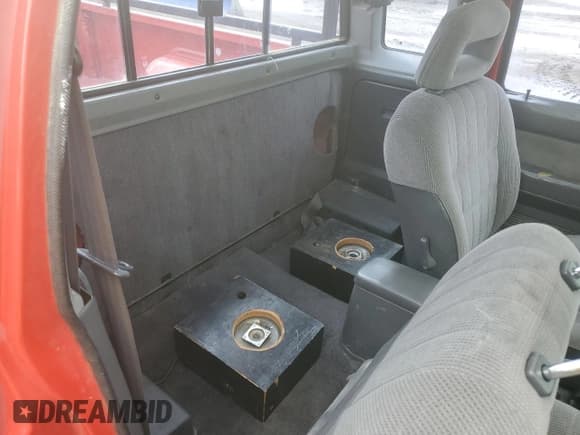 ✅ 1994 Nissan Frontier SE • VIN: 1N6HD16Y1RC361367 • Лот: 58622595. Опубликован ранее на Copart с пробегом 145 455 миль. Бесплатный доступ к архиву аукционных продаж из США и подробный отчёт об истории автомобиля на DreamBid. Изображение 10.