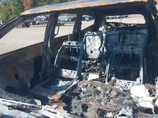 ✅ 2014 Chevrolet Traverse LT • VIN: 1GNKVGKD3EJ270710 • Lot: 43323793. Wystawiony na IAAI z przebiegiem Nie podano. Bezpłatny archiwum sprzedaży aukcyjnych z USA i szczegółowy raport historii pojazdu na DreamBid. Zdjęcie 6.