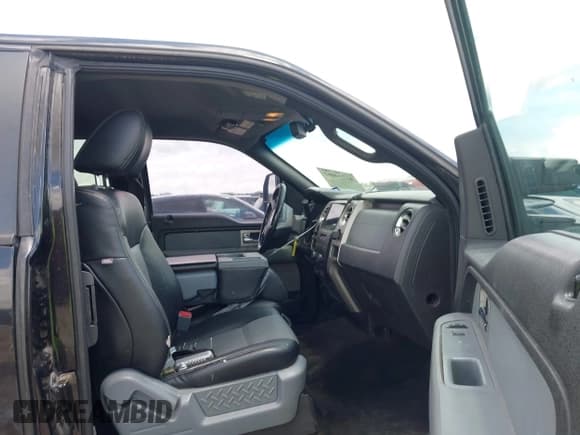 ✅ 2011 Ford F-150 XL • VIN: 1FTEX1CM2BFA49108 • Lot: 42734492. Listed on IAAI with 338,506 mi. Free auction sales archive from the USA and detailed vehicle history report at DreamBid. Image 5.