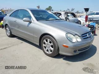 ✅ 2004 Mercedes-Benz CLK 320 • VIN: WDBTJ65J74F078341 • Lot: 42760764. Wystawiony na IAAI z przebiegiem 140 599 mil. Bezpłatny archiwum sprzedaży aukcyjnych z USA i szczegółowy raport historii pojazdu na DreamBid. Zdjęcie 1.