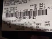 ✅ 2009 Ford Mustang GT • VIN: 1ZVHT82HX95119182 • Лот: 41345075. Опубликован ранее на IAAI с пробегом 145 202 миль. Бесплатный доступ к архиву аукционных продаж из США и подробный отчёт об истории автомобиля на DreamBid. Изображение 9.