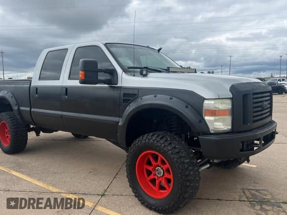 ✅ 2008 Ford F-250 XL • VIN: 1FTSW21Y28ED73935 • Lot: 58823645. Listed on Copart with 113,156 mi. Free auction sales archive from the USA and detailed vehicle history report at DreamBid. Image 1.