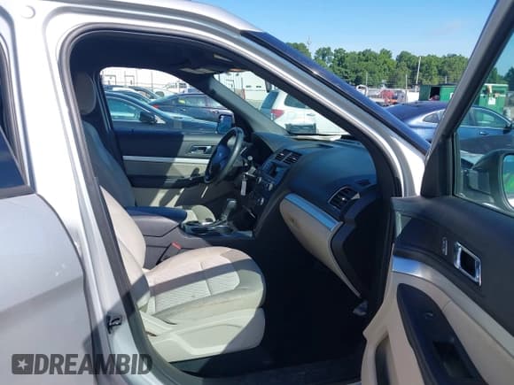 ✅ 2019 Ford Explorer • VIN: 1FM5K7B80KGA18578 • Lot: 42408067. Listed on IAAI with 124,938 mi. Free auction sales archive from the USA and detailed vehicle history report at DreamBid. Image 5.