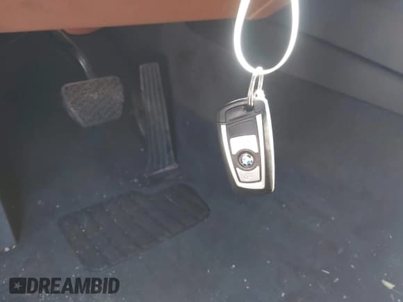 ✅ 2015 BMW 3 Series 328i Gran Turismo xDrive • VIN: WBA3X5C51FD560749 • Лот: 43815474. Опубликован ранее на IAAI с пробегом 77 072 миль. Бесплатный доступ к архиву аукционных продаж из США и подробный отчёт об истории автомобиля на DreamBid. Изображение 11.