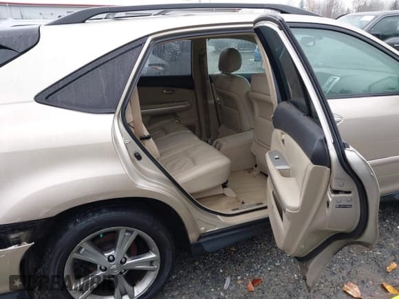 ✅ 2006 Lexus RX 400h • VIN: JTJHW31U760009918 • Lot: 43805214. Listed on IAAI with 258,487 mi. Free auction sales archive from the USA and detailed vehicle history report at DreamBid. Image 8.
