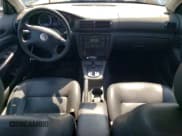 ✅ 2005 Volkswagen Passat GLS • VIN: WVWAD63B15P025609 • Lot: 69685554. Listed on Copart with 160,474 mi. Free auction sales archive from the USA and detailed vehicle history report at DreamBid. Image 8.