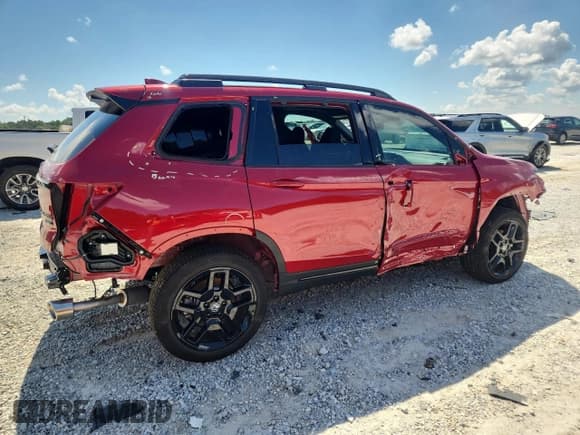 ✅ 2024 Honda Passport Black Edition • VIN: 5FNYF8H8XRB023620 • Lot: 66481595. Listed on Copart with 8,114 mi. Free auction sales archive from the USA and detailed vehicle history report at DreamBid. Image 3.