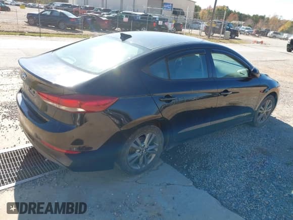 ✅ 2017 Hyundai Elantra Value Edition • VIN: 5NPD84LF8HH030637 • Лот: 43672132. Опубликован ранее на IAAI с пробегом 204 939 миль. Бесплатный доступ к архиву аукционных продаж из США и подробный отчёт об истории автомобиля на DreamBid. Изображение 4.