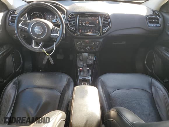 ✅ 2018 Jeep Compass Limited • VIN: 3C4NJDCB7JT135651 • Lot: 89847275. Listed on Copart with 278,153 mi. Free auction sales archive from the USA and detailed vehicle history report at DreamBid. Image 8.