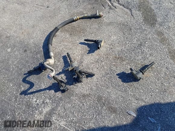 ✅ 2014 Ford F-250 XL • VIN: 1FT7X2A62EEB56883 • Lot: 41441884. Wystawiony na IAAI z przebiegiem 179 813 mil. Bezpłatny archiwum sprzedaży aukcyjnych z USA i szczegółowy raport historii pojazdu na DreamBid. Zdjęcie 12.