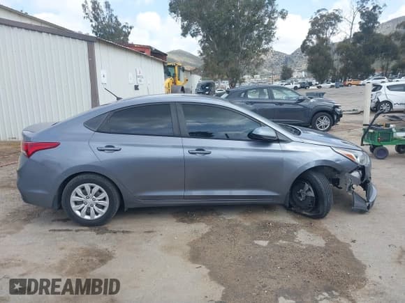 ✅ 2020 Hyundai Accent SE • VIN: 3KPC24A67LE117880 • Лот: 41924657. Опубликован ранее на IAAI с пробегом 98 056 миль. Бесплатный доступ к архиву аукционных продаж из США и подробный отчёт об истории автомобиля на DreamBid. Изображение 14.