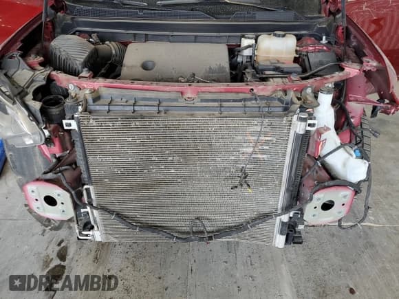 ✅ 2019 Chevrolet Traverse LT Cloth • VIN: 1GNEVGKW0KJ196379 • Lot: 70103525. Wystawiony na Copart z przebiegiem 80 339 mil. Bezpłatny archiwum sprzedaży aukcyjnych z USA i szczegółowy raport historii pojazdu na DreamBid. Zdjęcie 12.