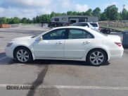 ✅ 2010 Acura RL Technology • VIN: JH4KB2F65AC002772 • Lot: 39307769. Wystawiony na IAAI z przebiegiem 205 870 mil. Bezpłatny archiwum sprzedaży aukcyjnych z USA i szczegółowy raport historii pojazdu na DreamBid. Zdjęcie 14.