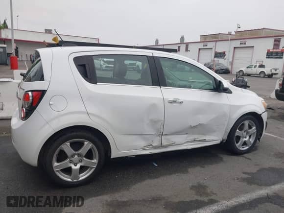2016 Chevrolet Sonic LTZ с VIN 1G1JE6SB7G4137309, выставлен на аукционе IAAI как лот 42712945 с пробегом 101 103 миль миль и . История ставок и продаж доступна на DreamBid. Изображение 13.
