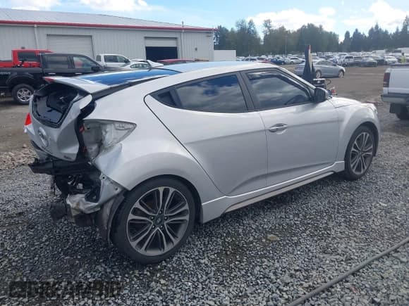 ✅ 2016 Hyundai Veloster Turbo Rally Edition • VIN: KMHTC6AE9GU282882 • Лот: 43341751. Опубликован ранее на IAAI с пробегом 72 574 миль. Бесплатный доступ к архиву аукционных продаж из США и подробный отчёт об истории автомобиля на DreamBid. Изображение 4.