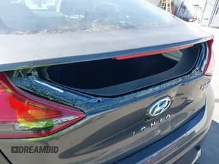 ✅ 2020 Hyundai Ioniq Blue • VIN: KMHC65LC3LU225861 • Lot: 41884701. Wystawiony na IAAI z przebiegiem 133 952 mil. Bezpłatny archiwum sprzedaży aukcyjnych z USA i szczegółowy raport historii pojazdu na DreamBid. Zdjęcie 6.